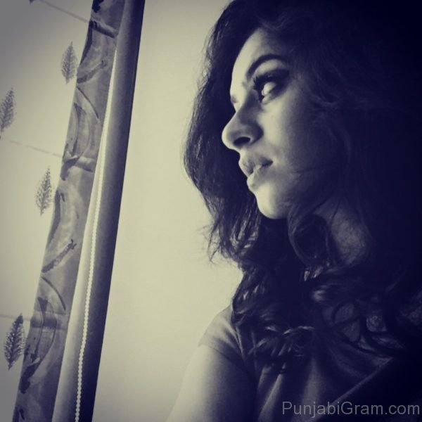 Black And White Image Of Dakshita Kumaria-003