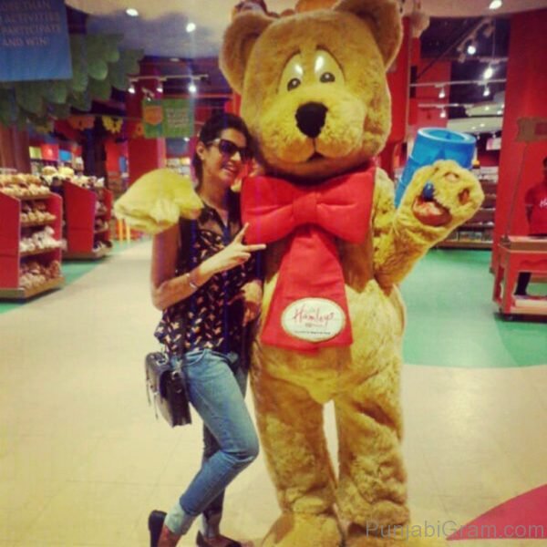 Dakshita Kumaria With Big Teddy-205