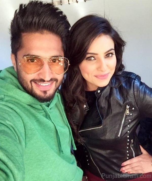 Ginni Kapoor With Jassi Gill-150