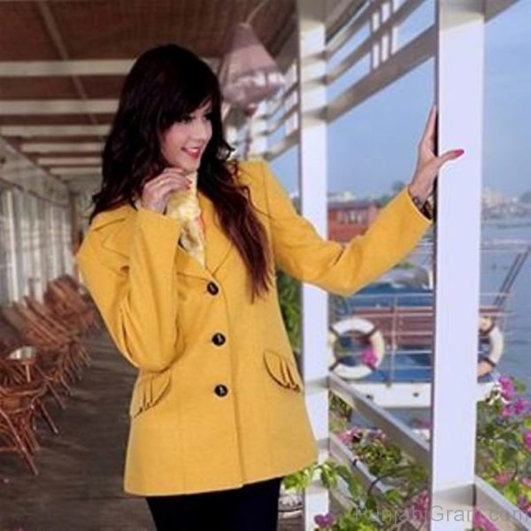 Molina Sodhi In Yellow Coat-013