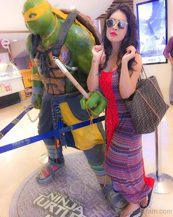 Neha Malik With Ninja Trutle-0805