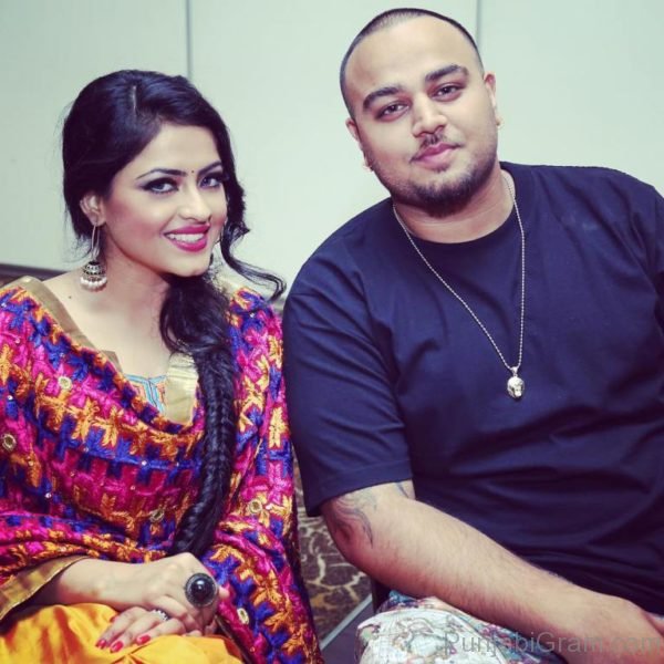 Simi Chahal With Other-00037