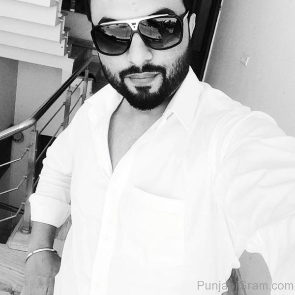 Aarsh Benipal In white Kurta Pjama-083