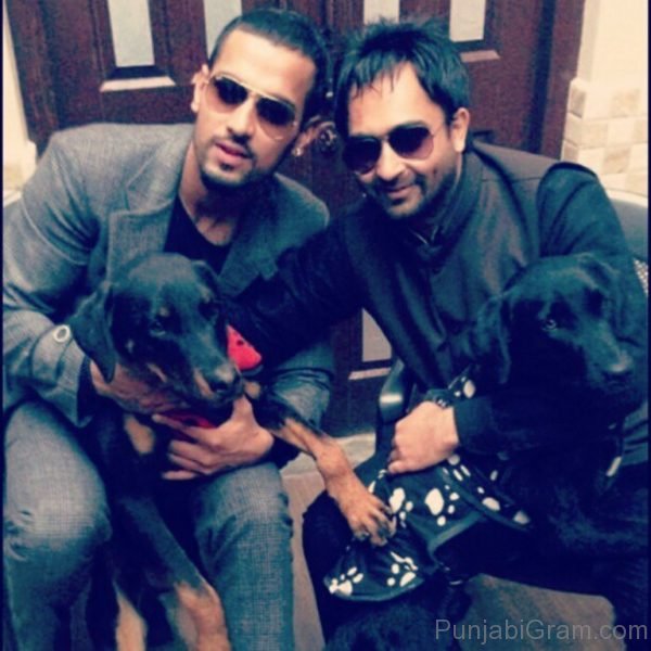 Garry Sandhu With Sharry-173