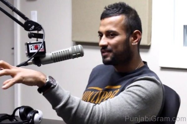 Garry sandhu in radio studio