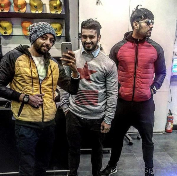 Garry sandhu with friends `1