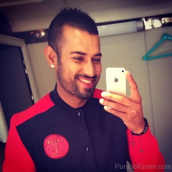 Image Of Garry Sandhu Looking Personable-262