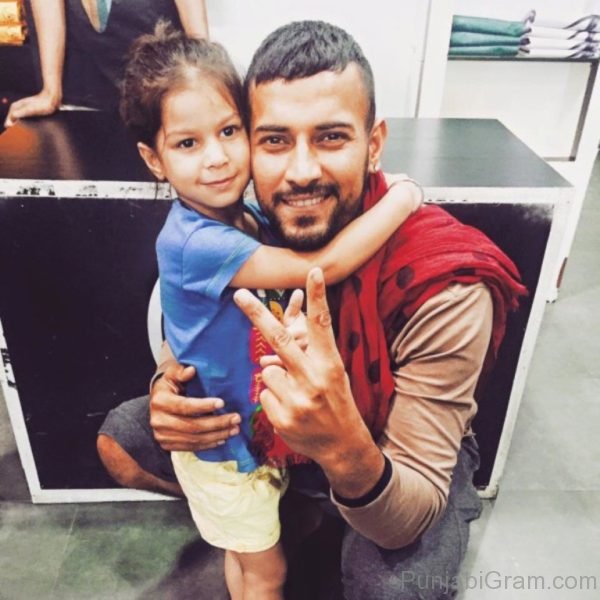 Image Of Garry sandhu with kid