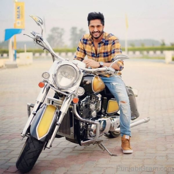 Jassi Gill On Bullet-196