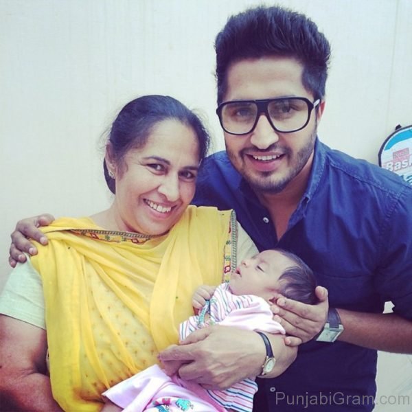 Jassi Gill With Lady-572