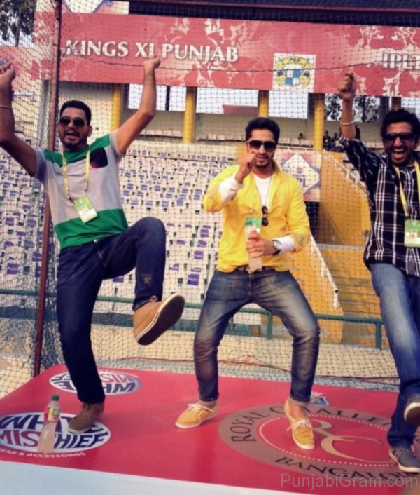 Jassi gill Dancing