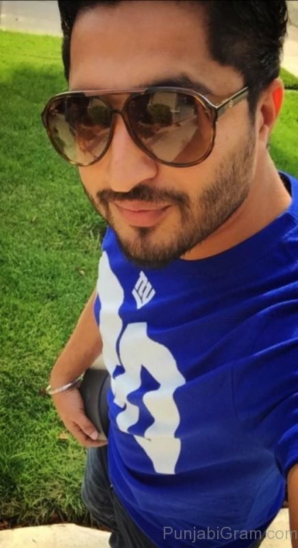 Jassi gill looking dashing 7