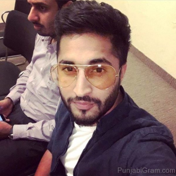 Jassi gill looking nice 5