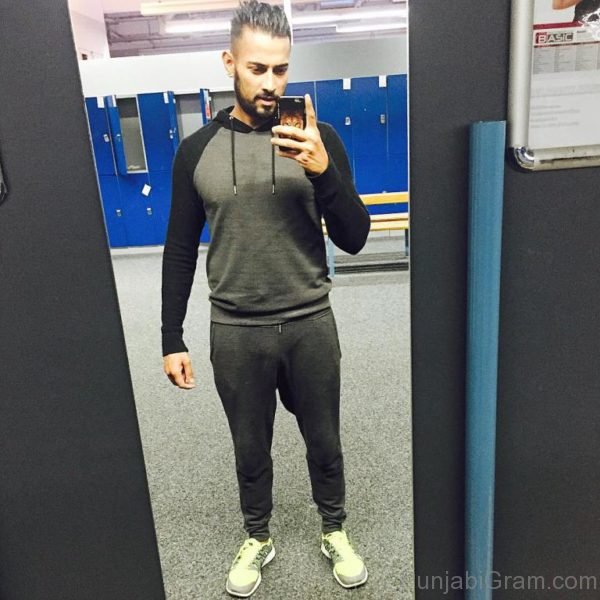 Photo Of Garry Sandhu Looking Good-059