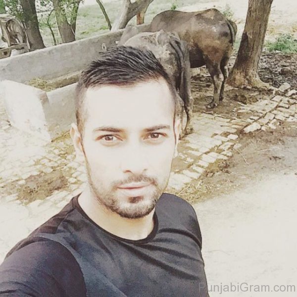 Photo Of Garry sandhu looking nice