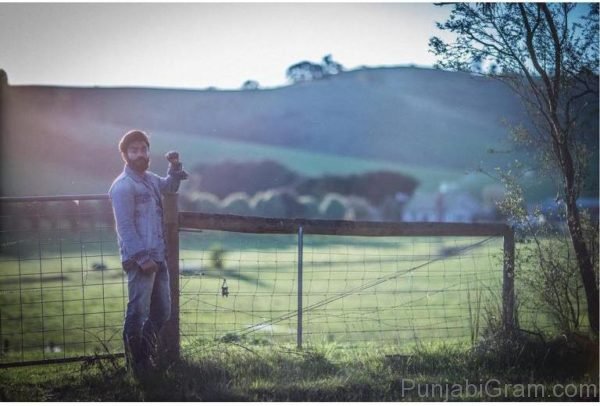 Photo Of Harp Farmer Looking Elegant-015