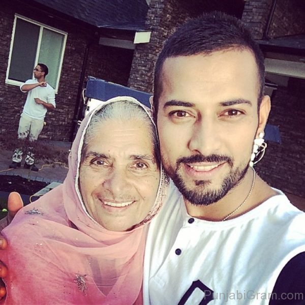 Photo Of Stylish Garry Sandhu-335