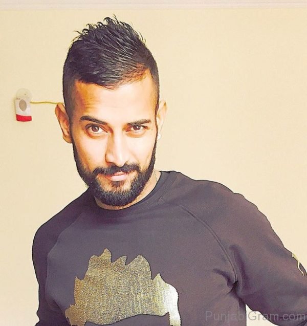 Photograph Of Garry Sandhu Looking Good-063