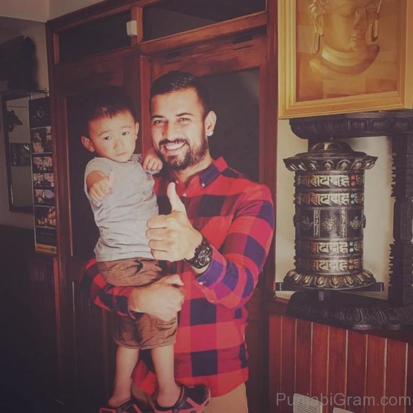 Photograph Of Garry Sandhu Looking Smart-031