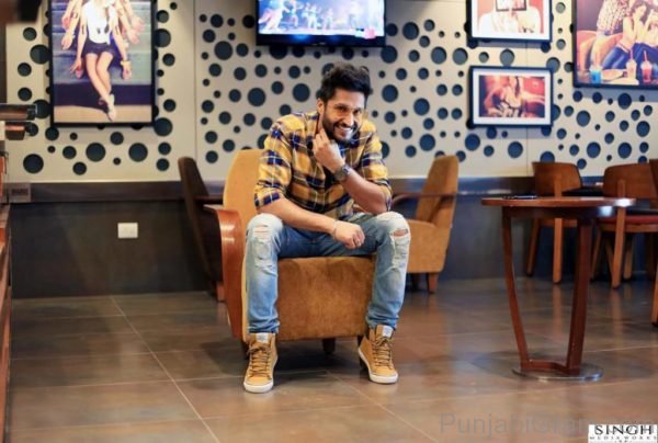 Photograph Of Jassi Gill Looking Fashionable-112