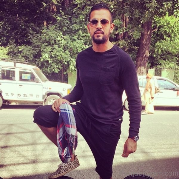 Pic Of Elegant Garry Sandhu-310