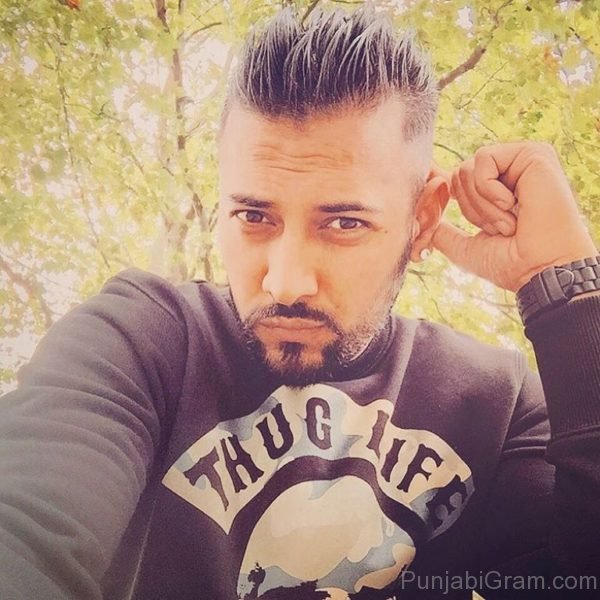 Pic Of Garry Sandhu Looking Good-060