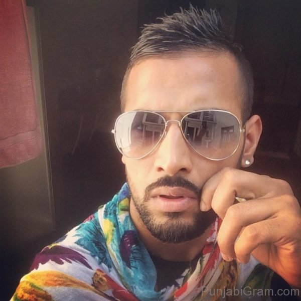 Pic Of Garry Sandhu Looking Nice-304