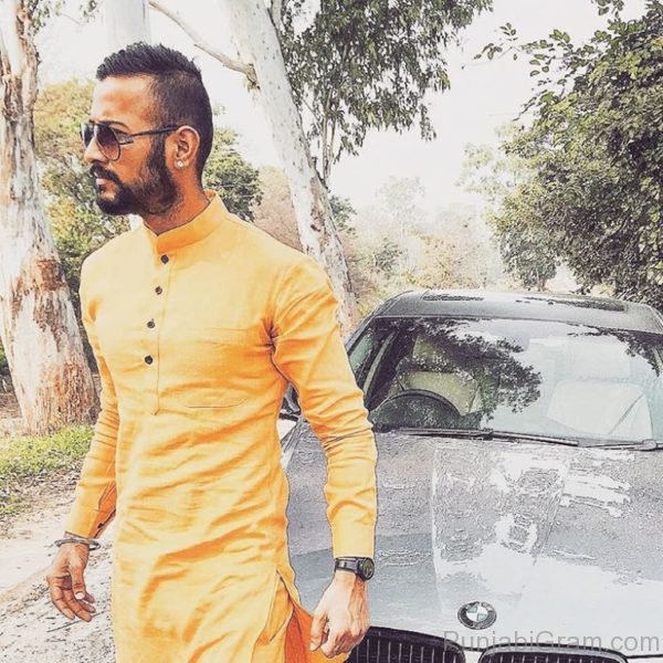 Pic Of Garry Sandhu Looking Stylish-034