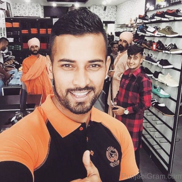 Pic Of Garry sandhu smiling