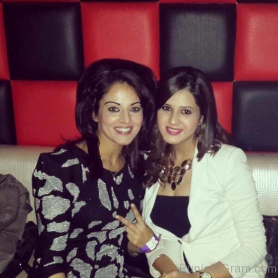 Pic Of Isha Rikhi with friend