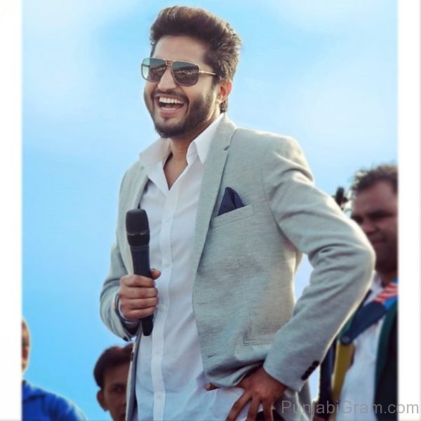 Pic Of Jassi Gill Looking Good-773