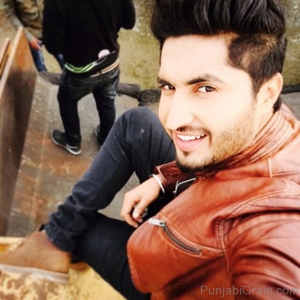 Pic Of Jassi Gill Looking Stylish-729