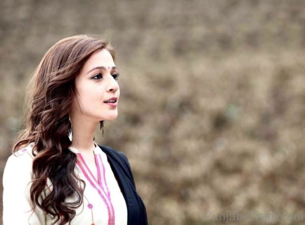 Pic Of  Priyal Gor Looking Lovely-131