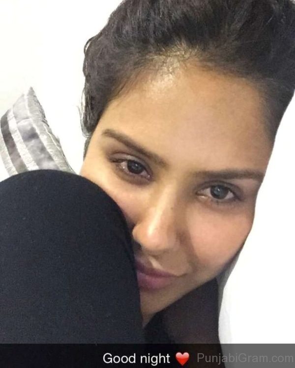 Pic Of Sonam Bajwa Looking Fabulous-156