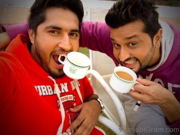 Pic of Jassi gill with roshan prince