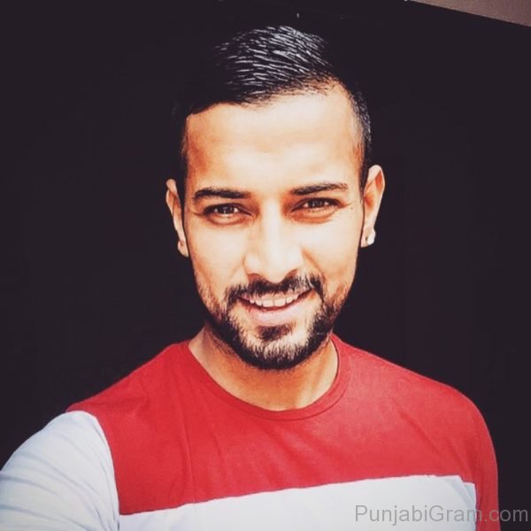 Picture Of Garry Sandhu Looking Personable-023