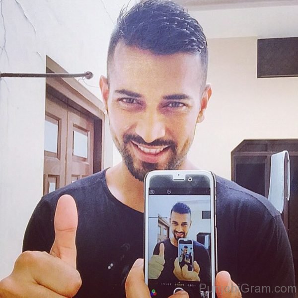 Picture Of Garry Sandhu Looking Stylish-035