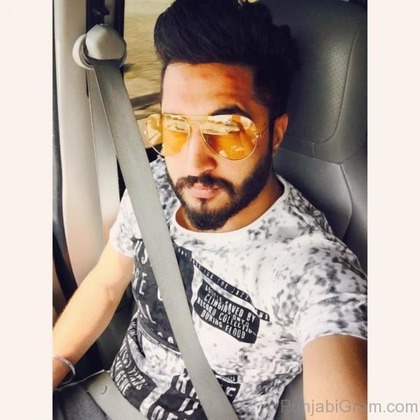 Picture Of Jassi Gill Looking  Elegant-028