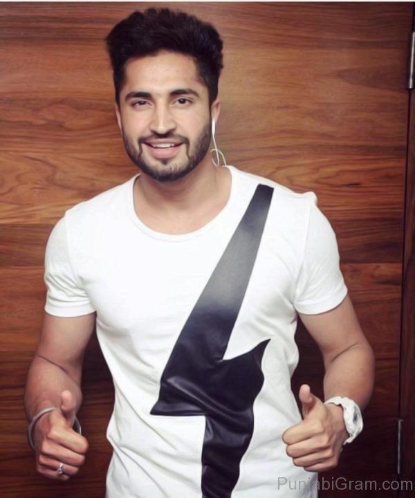 Picture Of Jassi  Looking Personable-319