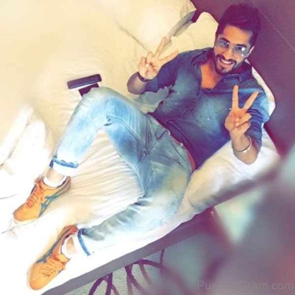 Picture Of Stylish Jassi Gill-235