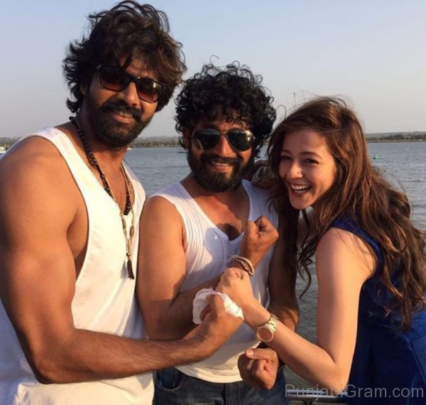 Priyal Gor With Two Men-115