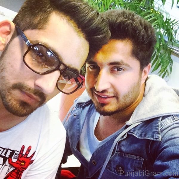 Selfie Of Jassi Gill With Babbal Rai-562