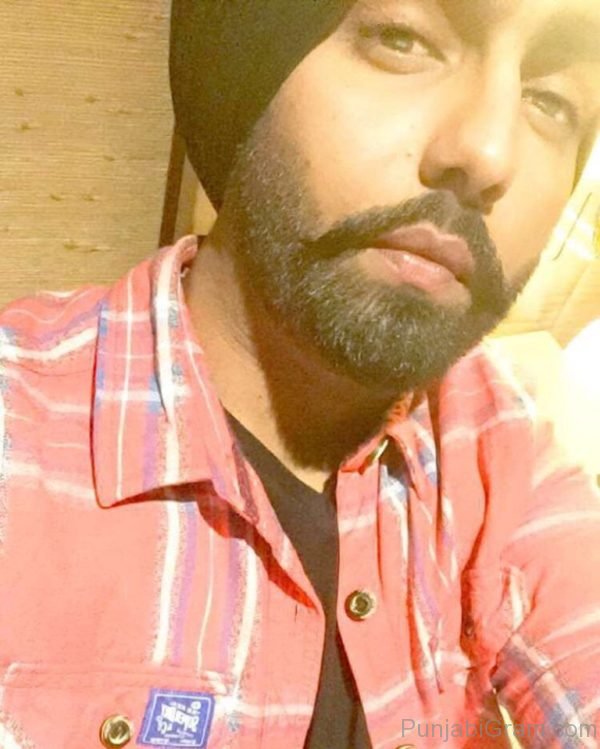 Fashionable Ammy Virk 525