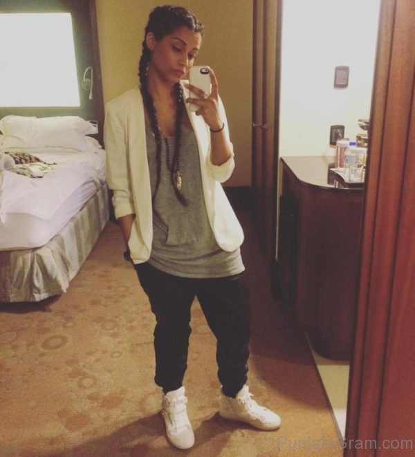 Image Of Graceful Lilly Singh 1