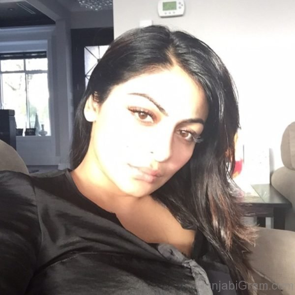 Image Of Punjabi Actress Neeru Bajwa