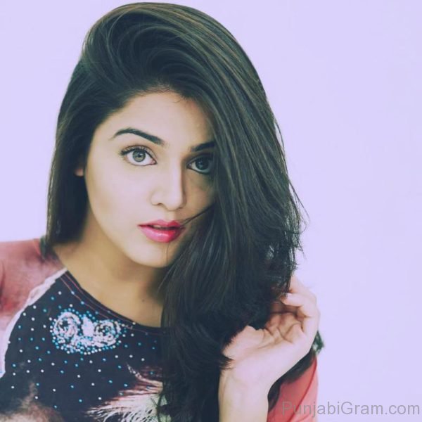 Photo Of Image Of Wamiqa Gabbi Looking Superb 212