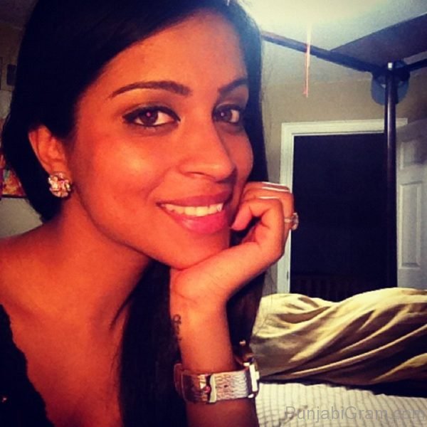 Photo Of Lilly Singh Looking Graceful 1