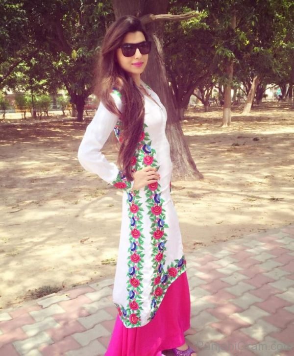 Photo Of Nimrat Khaira Looking Stylish