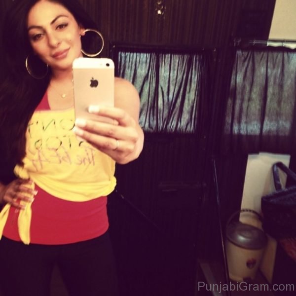 Photo Of Punjabi Celebrity Neeru Bajwa