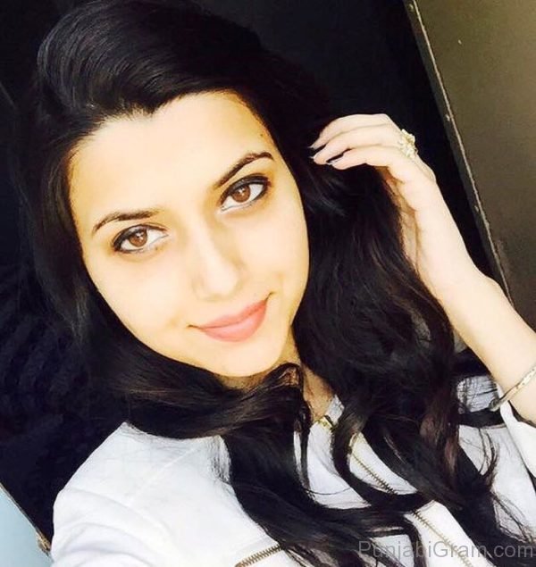 Photo Of Punjabi Model Nimrat Khaira